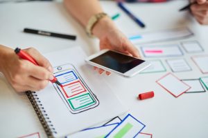 Pense no design de site responsivo