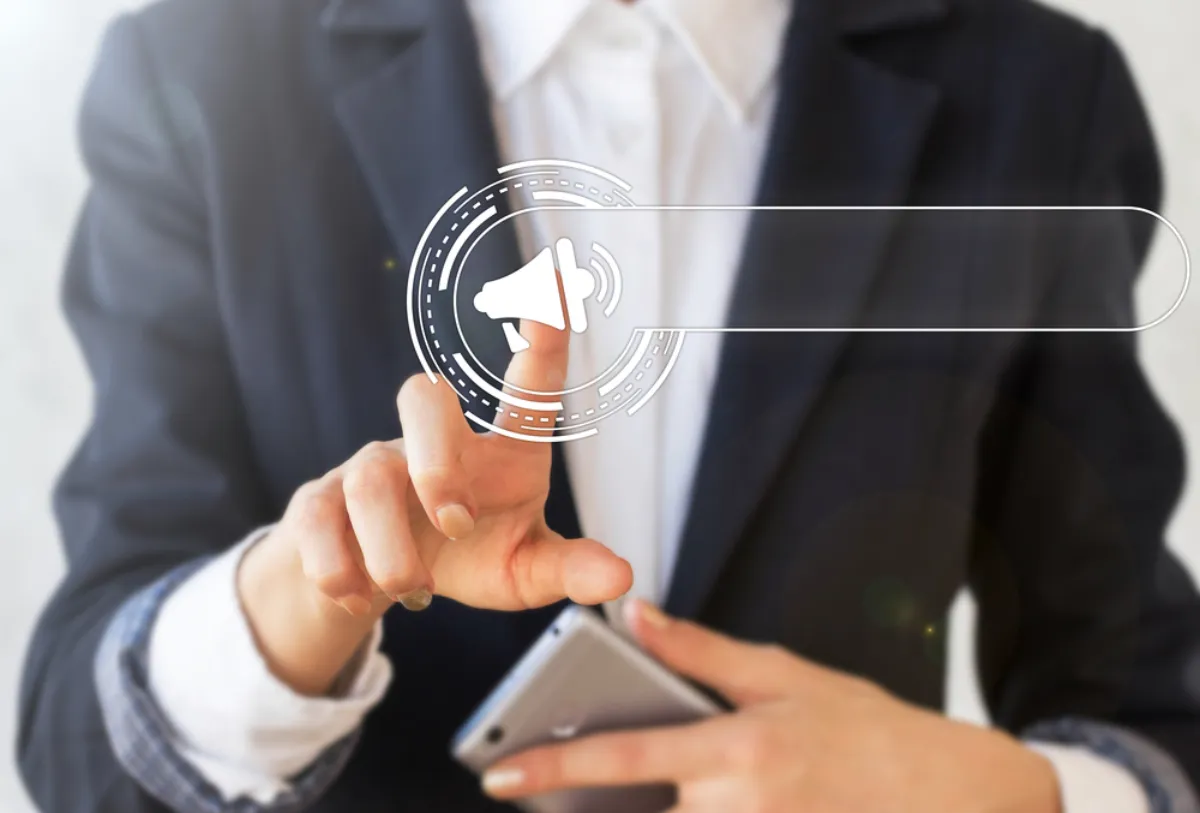 Estratégia de marketing com publicidade nativa